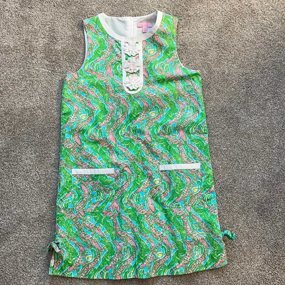 Beautiful Lilly Pulitzer shift dress, size 14
